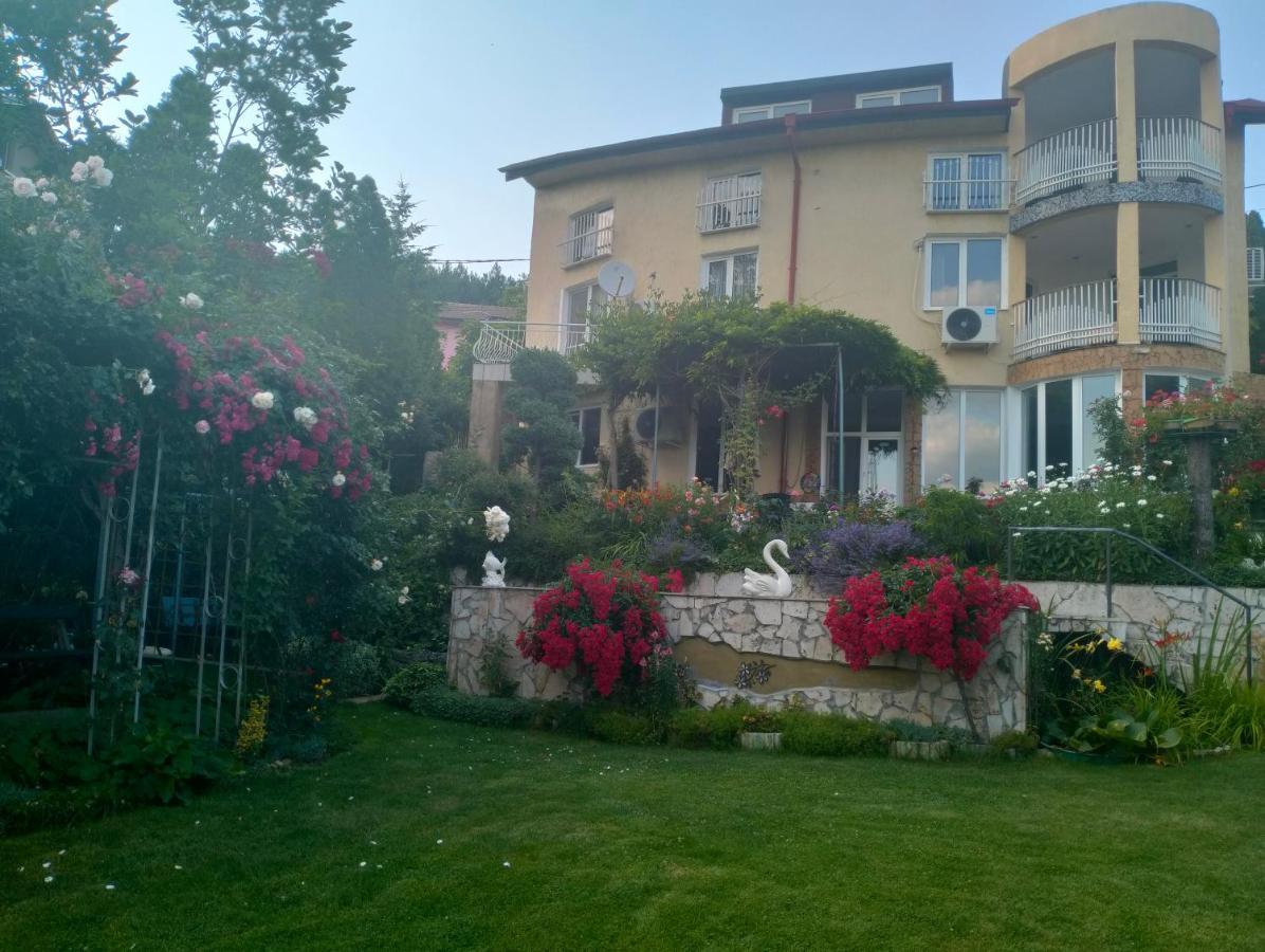 Guest House Bankya Exterior photo